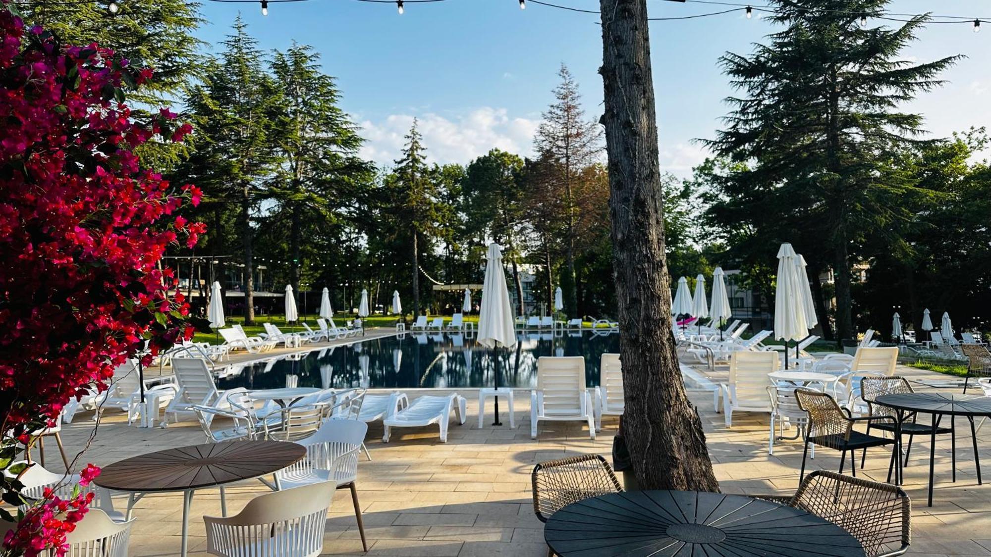 Queen Nelly Park كيتن المظهر الخارجي الصورة